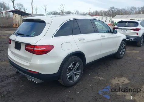 2018 Mercedes-Benz Glc 300 4Matic z USA, uszkodzony, nr VIN WDC0G4KB5JV113619